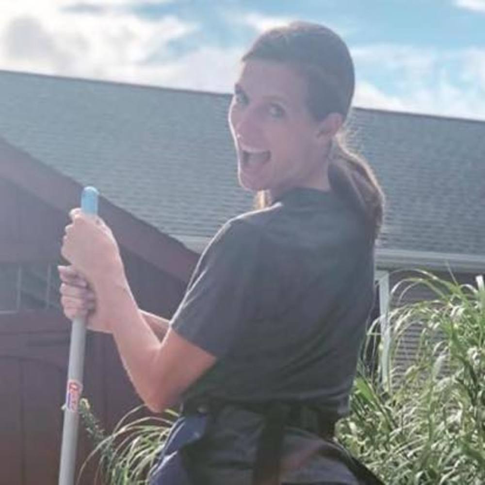 Meet your Posher, April